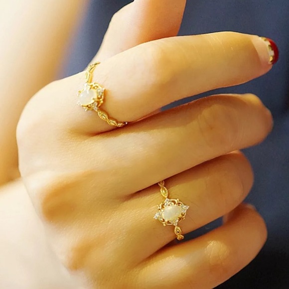 Yellow Gold Blue Oval Opal Fancy Halo Milgrain Ring - Picture 4 of 6